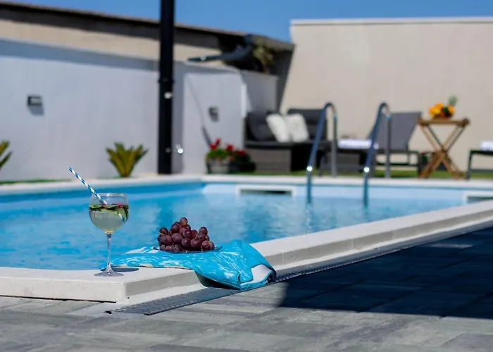 Divinus *